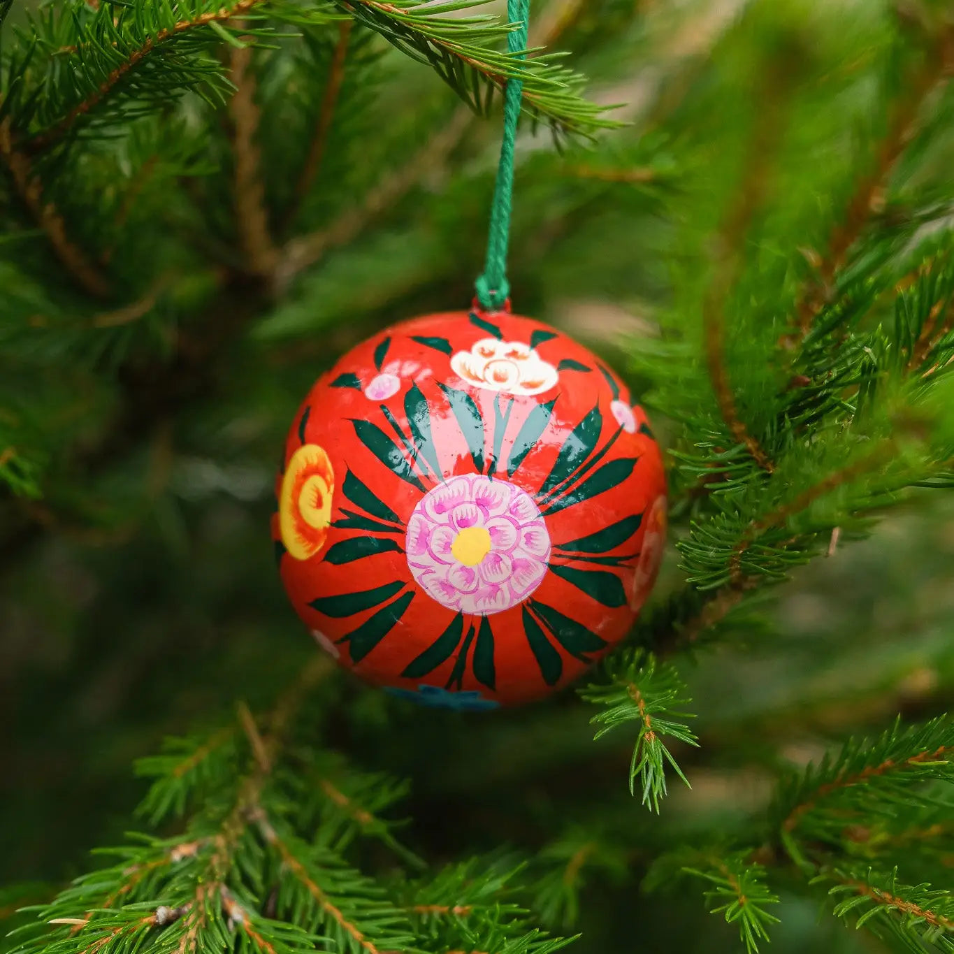 Red Bouquet Bauble